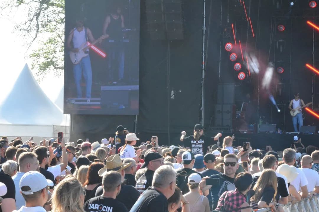 Ludzie na Jarocin Festiwal 2024