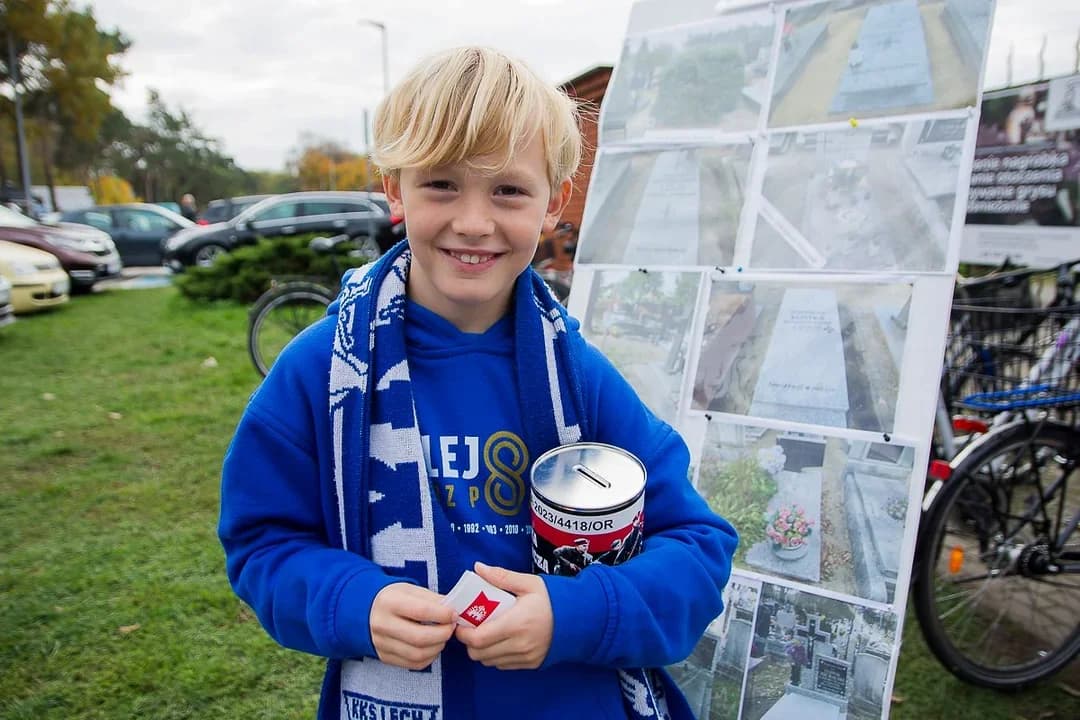 Dzięki zaangażowaniu wielu osób udało się zebrać pieniądze na renowację około 30 miejsc pochówku i pamięci na terenie Ziemi Jarocińskiej — zdjęcie 3 z 4