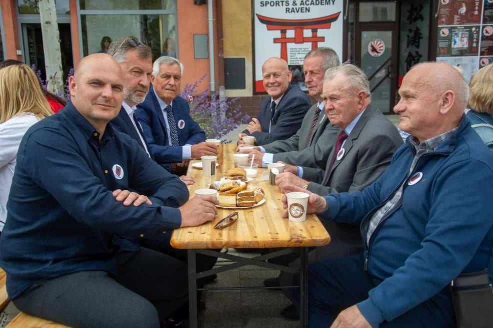 Wielkie święto na rynku - jarociński samorząd obchodzi 35. urodziny. Zobacz, kto był, a kogo zabrakło [ZDJĘCIA]
