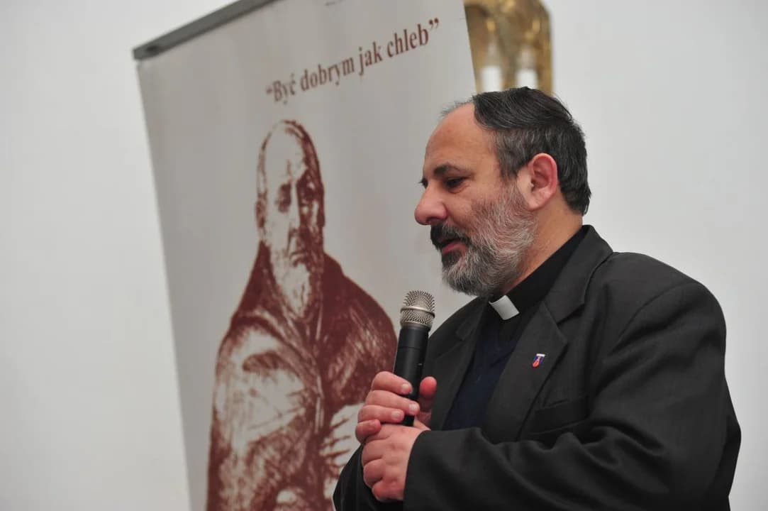 Nie żyje ksiądz Tadeusz Isakowicz-Zaleski. Zmarł po ciężkiej chorobie — zdjęcie 2 z 25
