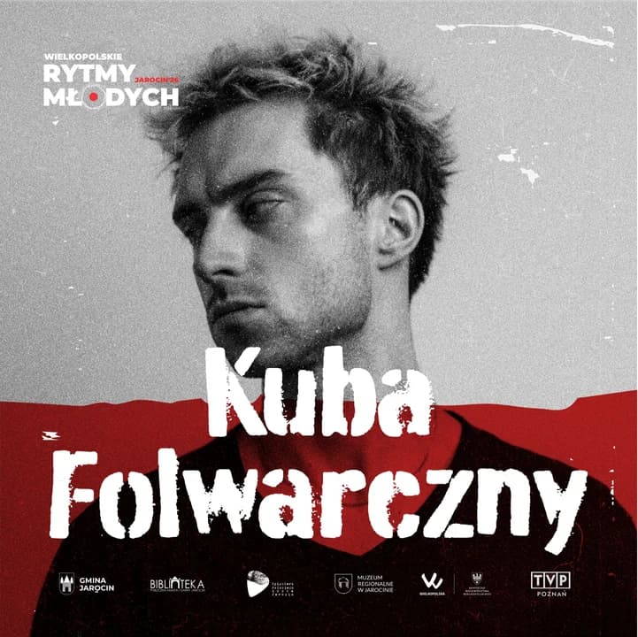Kuba Folwarczny - pisze piosenki dla tych, którzy tęsknią za emocjami, jakie kiedyś wywoływały Myslovitz, Hey, Nirvana czy Oasis. Wrażliwy songwriter i przenikliwy tekściarz, który nie kalkuluje - gra dokładnie tak, jak czuje. Jego muzykę napędza mocna sekcja rytmiczna, a folkowy ambient i gitarowy klimat lat 90. przenoszą gdzieś pomiędzy Seattle a Manchester. W tekstach opowiada o przebodźcowaniu, presji, relacjach i chaosie współczesności - bez pozowania i bez filtrów. Debiutancki album powstaje z producentem Marcinem Paterem, a jeden z utworów współtworzył Patrick the Pan. Kuba regularnie koncertuje i supportował już m.in. Lordofon, The Dumplings czy Spięty.