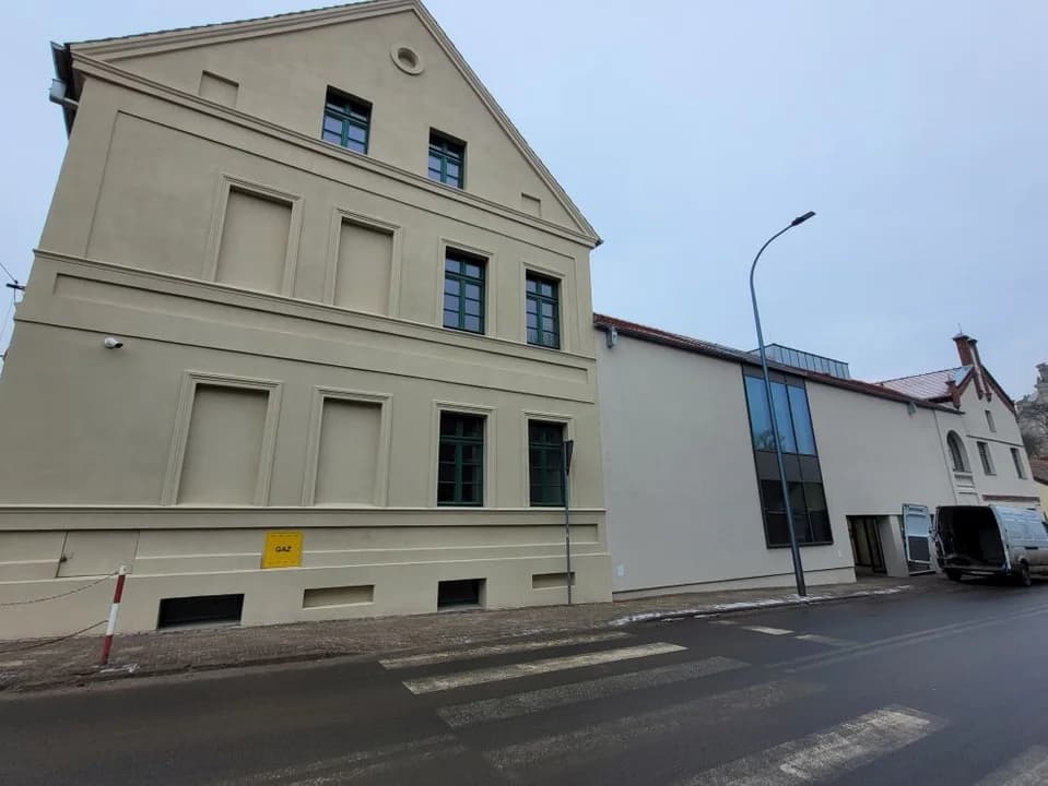Powstaje nowa siedziba Biblioteki Publicznej Miasta i Gminy Żerków — zdjęcie 2 z 29