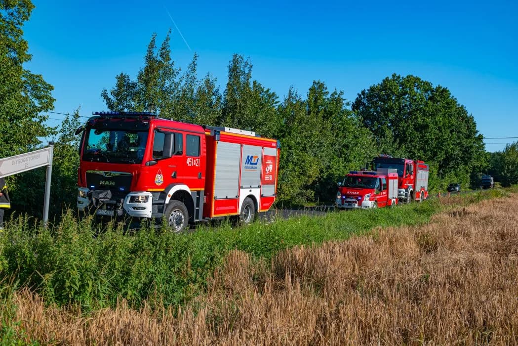 Wypadek na drodze Tarce-Wysogotówek. Są utrudnienia w ruchu [ZDJĘCIA] — zdjęcie 6 z 16