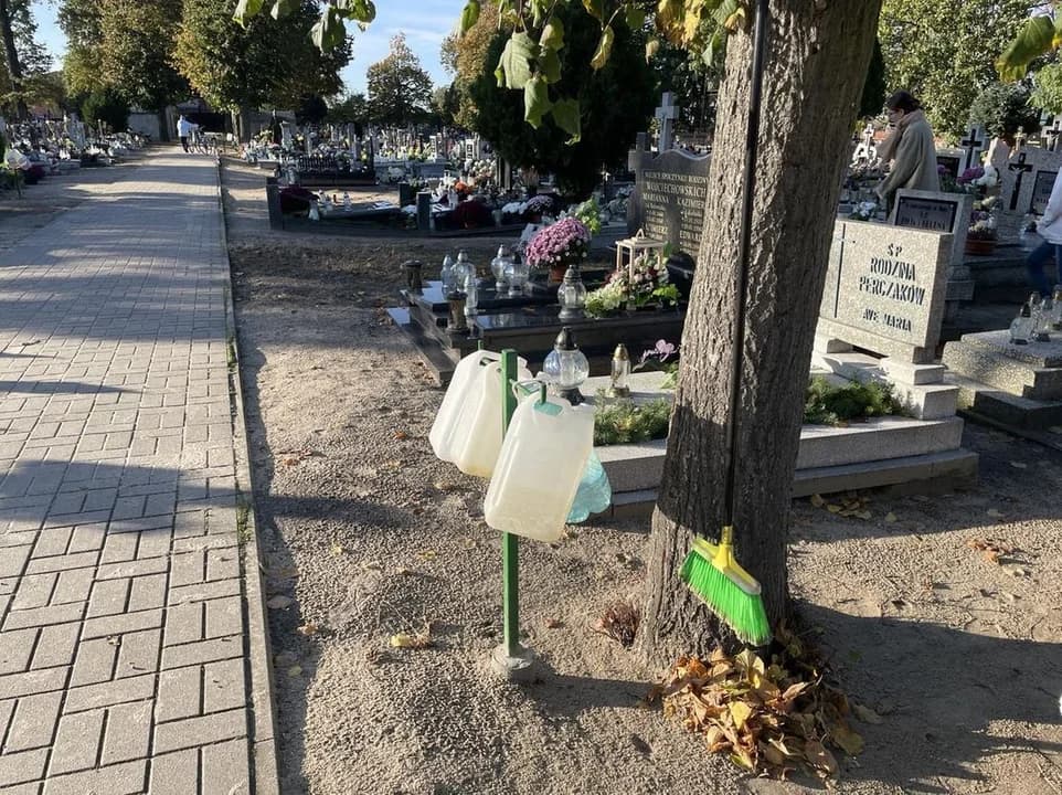 Zniczodzielnia w Jarocinie. Mieszkańcy są za takim rozwiązaniem. A co na to ZUK? — zdjęcie 2 z 6