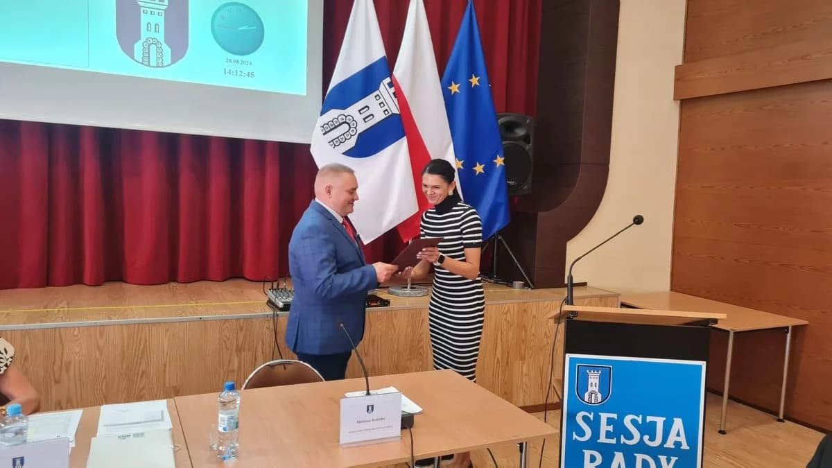 Mariusz Nowak złożył ślubowanie na radnego gminy Nowe Miasto. Zastąpił Agnieszkę Król [ZDJĘCIA] — zdjęcie 5 z 6