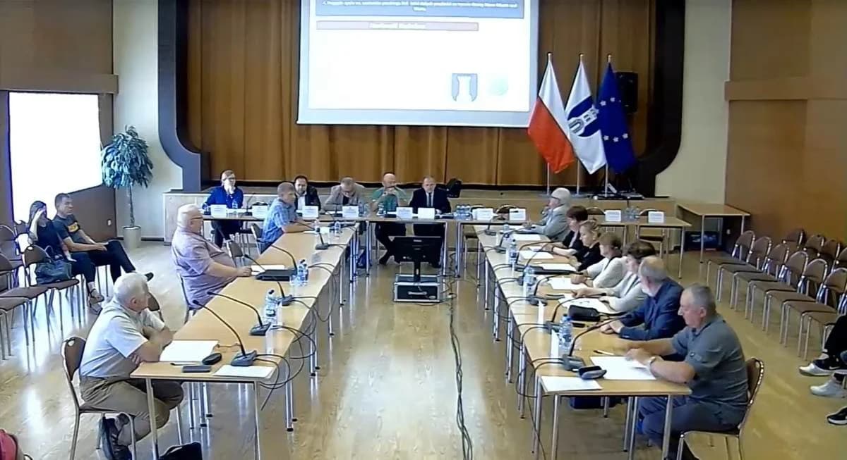 Mieszkańcy gminy Nowe Miasto walczą o swoje domy. Apelują do CPK o zmianę trasy