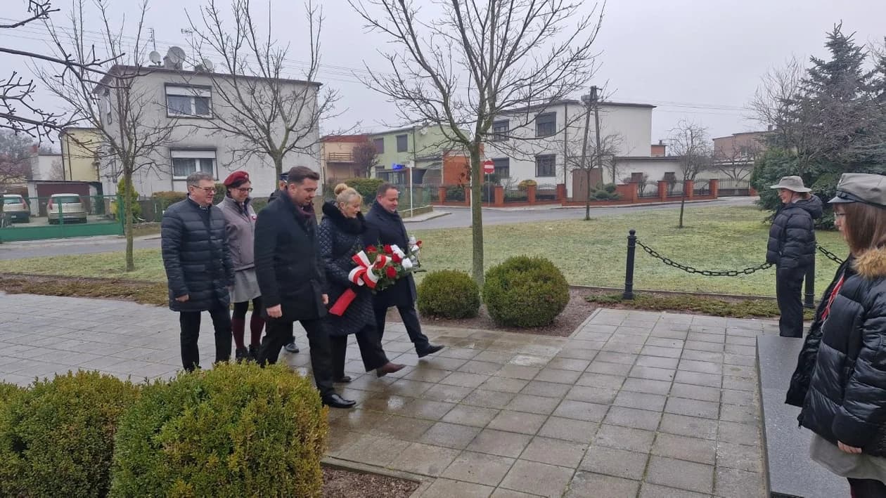 Uczcili Powstańców Wielkopolskich w Nowym Mieście — zdjęcie 2 z 5