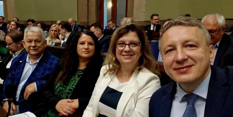 Posłanka Lidia Czechak w rozmowie z Gazetą Jarocińską mówi między innymi o sejmowej „kuchni”, o zarobkach i polityce [ZDJĘCIA]