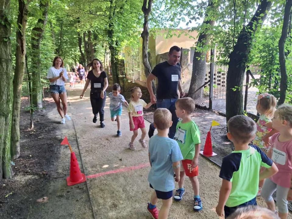 Jarocińskie przedszkolaki w akcji „Sprintem do maratonu” [ZDJĘCIA]