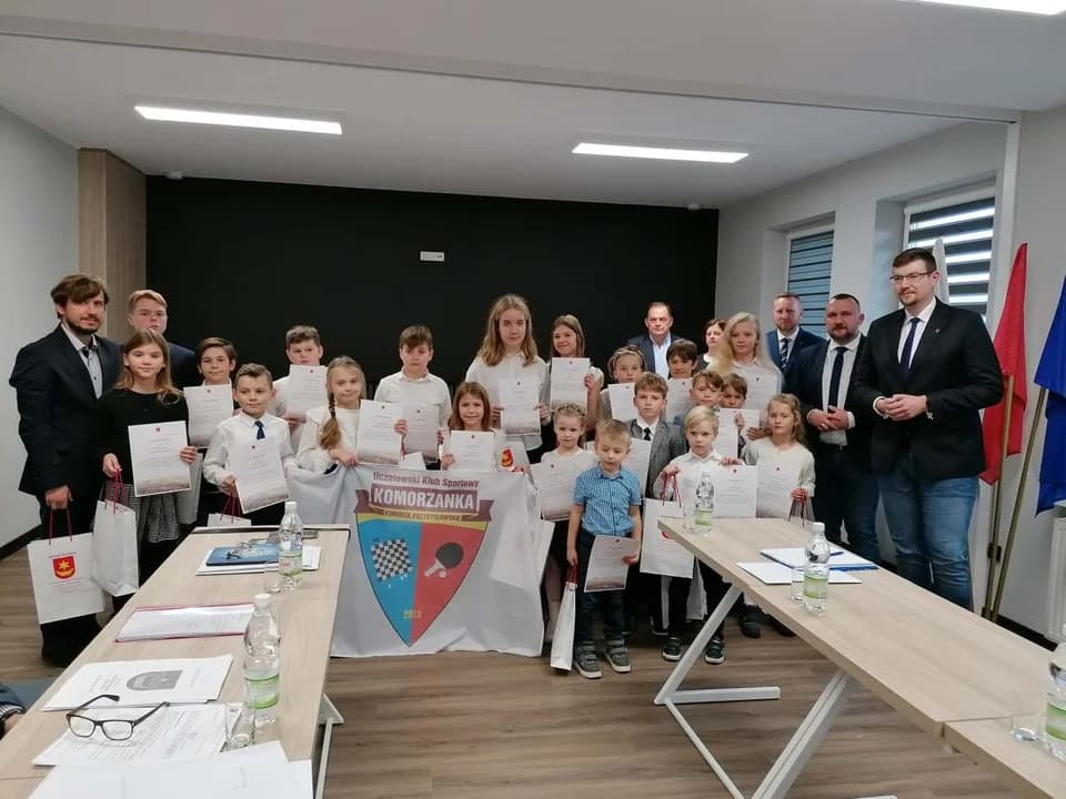 UKS Komorzanka nagrodzona przez burmistrza