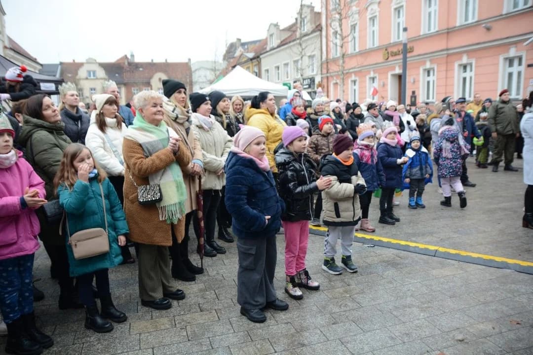 14. Jarocińskie Kolędowanie z Orszakiem Trzech Króli. Najwięcej było przedszkolaków  [ZDJĘCIA]