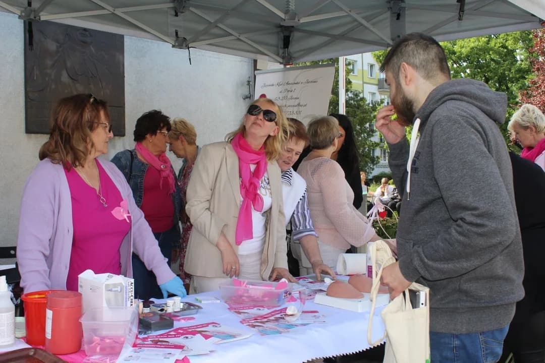 "Badamy nie tylko mamy". Akcja Amazonek po raz drugi w Jarocinie [ZDJĘCIA] — zdjęcie 5 z 33