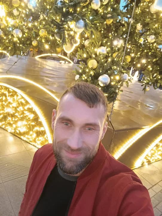 Adam Kowalewski z programu "Chłopaki do wzięcia" został jarociniakiem — zdjęcie 2 z 15