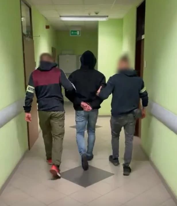 Do sprawy zatrzymano trzech mężczyzn.