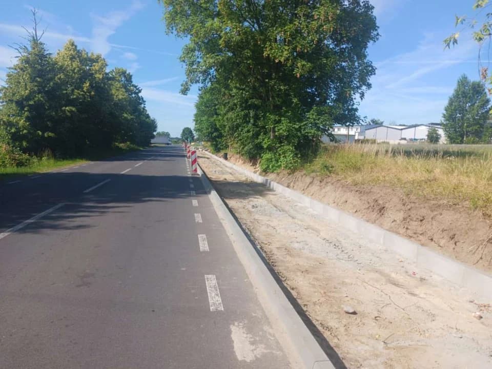 Budowa ścieżki rowerowej rowerowej Żerków - Raszewy — zdjęcie 2 z 2