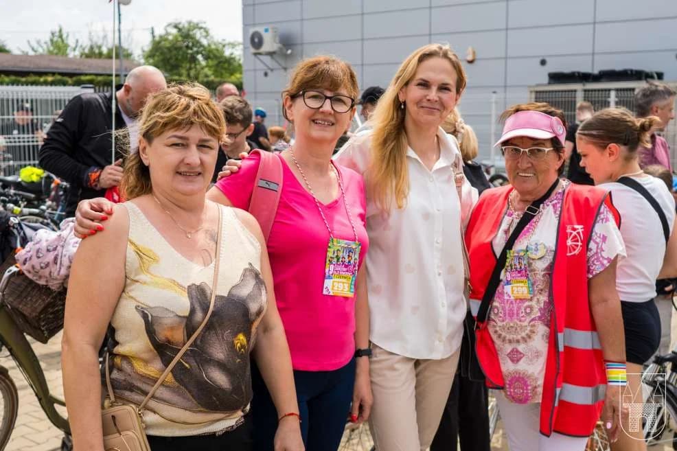 Dwa lata rządów - jaką ocenę dają burmistrzowi mieszkańcy, jaką radni? Jest piątka, ale i jedynka...
