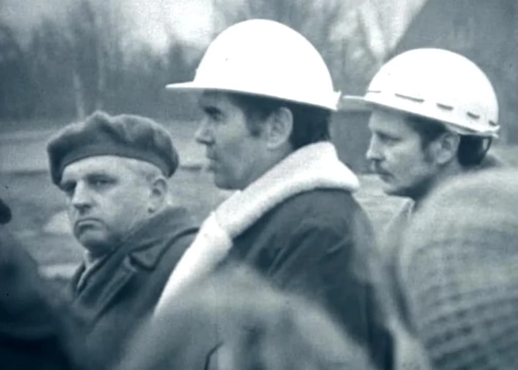 Wmurowanie aktu erekcyjnego pod budowę nowe Jarocińskiej Fabryki Mebli w Jarocinie w 1975 roku — zdjęcie 4 z 47