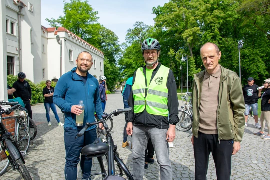Rowerowa niedziela z RoveLOVE. Zabytki, zwiedzanie i pasjonujące opowieści — zdjęcie 6 z 92