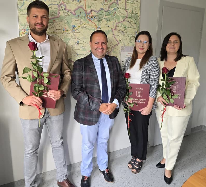 W gronie pedagogów z Zespołu Szkół w Chociczy, którzy zdobyli ten awans, znaleźli się: Katarzyna Matuszczak-Bąk, Andżelika Gościniak oraz Adam Adamczyk.