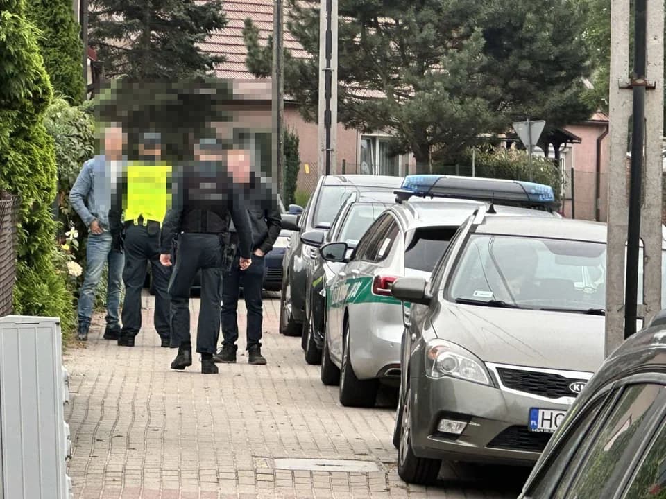 Akcja Służby Celno-Skarbowej w Żerkowie. Zamaskowani funkcjonariusze wkroczyli z samego rana