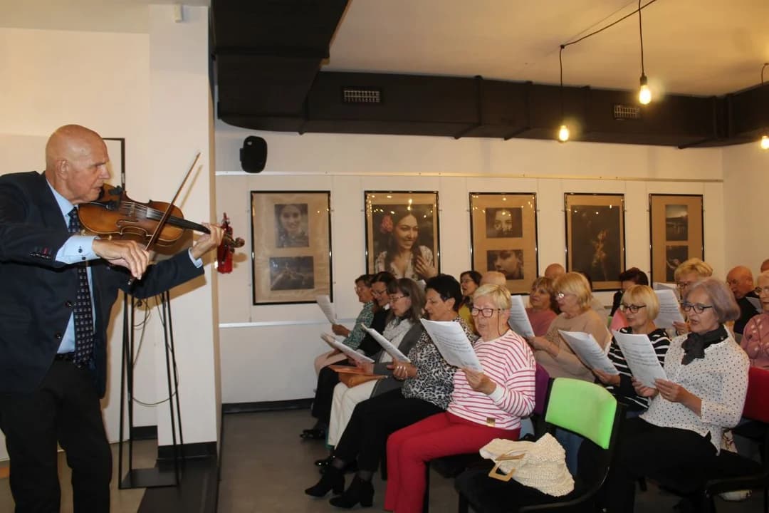 W tym roku śpiewacy spotkali się w Kamienicy Kultury w Jarocinie — zdjęcie 2 z 84