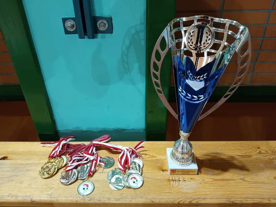 VII Gwiazdkowy Turniej Rodzinny w futsalu GKS Żerków CUP 2023 — zdjęcie 4 z 7