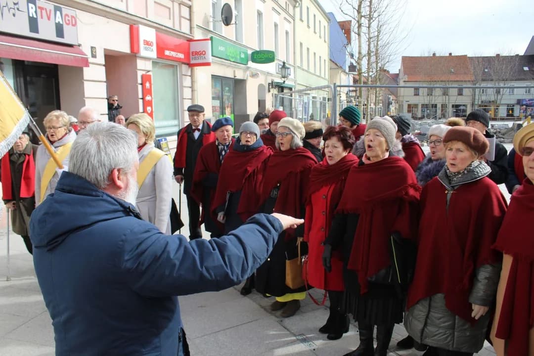 Chórzyści z "Barwickiego" uczcili 132. rocznicę powstania Koła Śpiewaczego w Jarocinie [ZDJĘCIA]