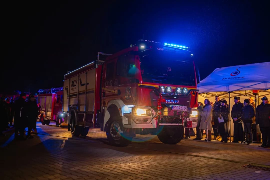 Przekazanie wozu bojowego dla OSP Jaraczewo