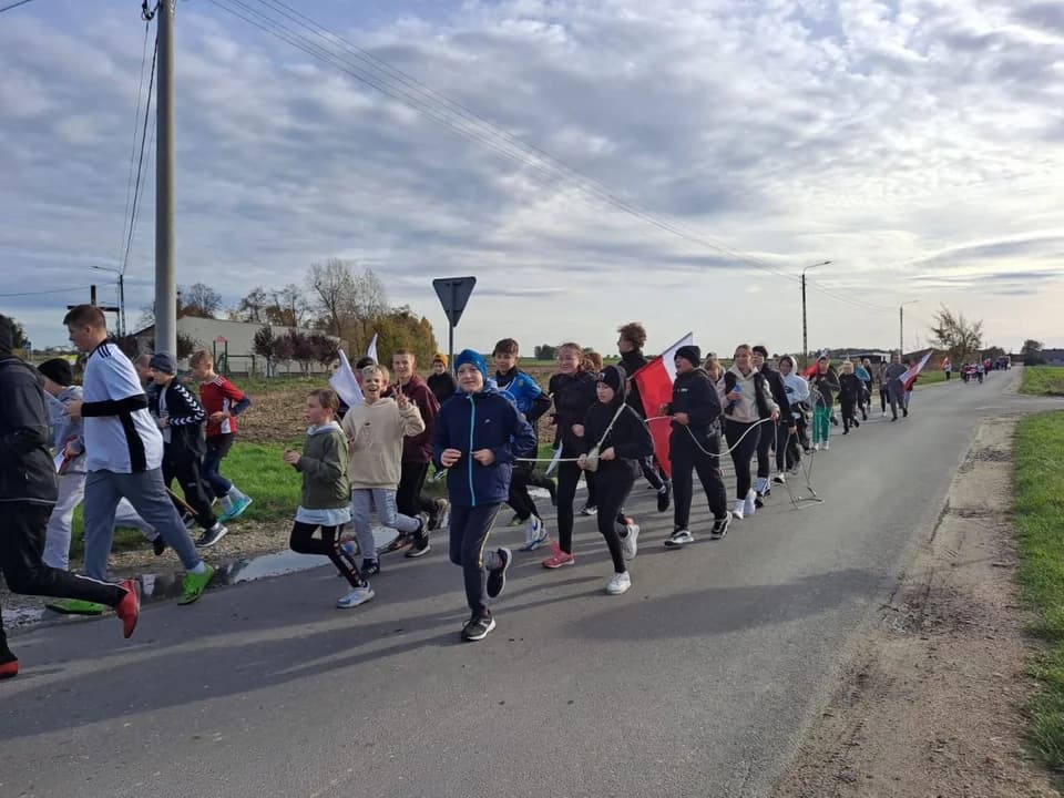 Ponad 100 osób wzięło udział w Jaraczewskim Biegu Niepodległościowym