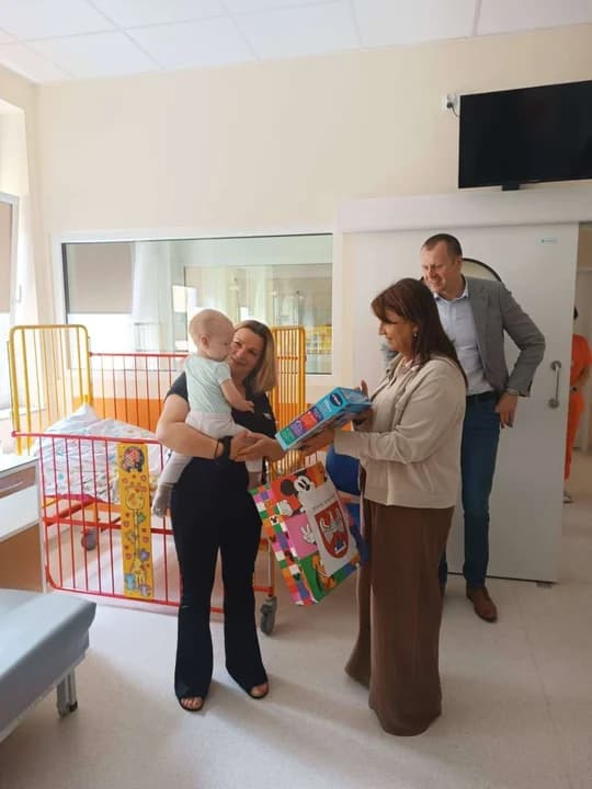 Dzień Dziecka w jarocińskim szpitalu — zdjęcie 2 z 10