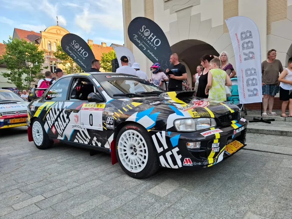 4. Rally and Race Rajd Jarociński został oficjalnie otwarty na Rynku w Jarocinie