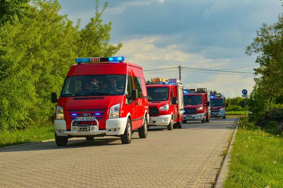 Obchody Dnia Strażaka w gminie Jaraczewo z przejazdem wozów bojowych [ZDJĘCIA]