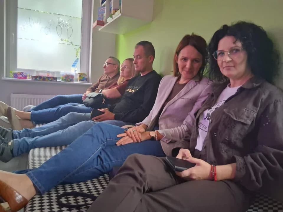 Jesień pełna dźwięków – Maciej Jesiołkiewicz oczarował publiczność w Górze — zdjęcie 6 z 9