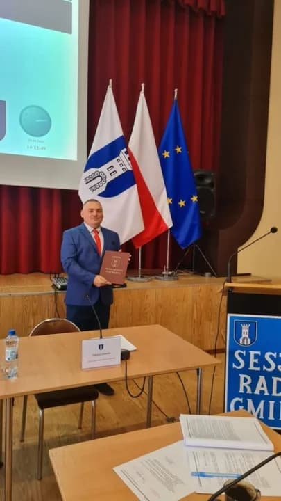 Mariusz Nowak złożył ślubowanie na radnego gminy Nowe Miasto. Zastąpił Agnieszkę Król [ZDJĘCIA] — zdjęcie 6 z 6