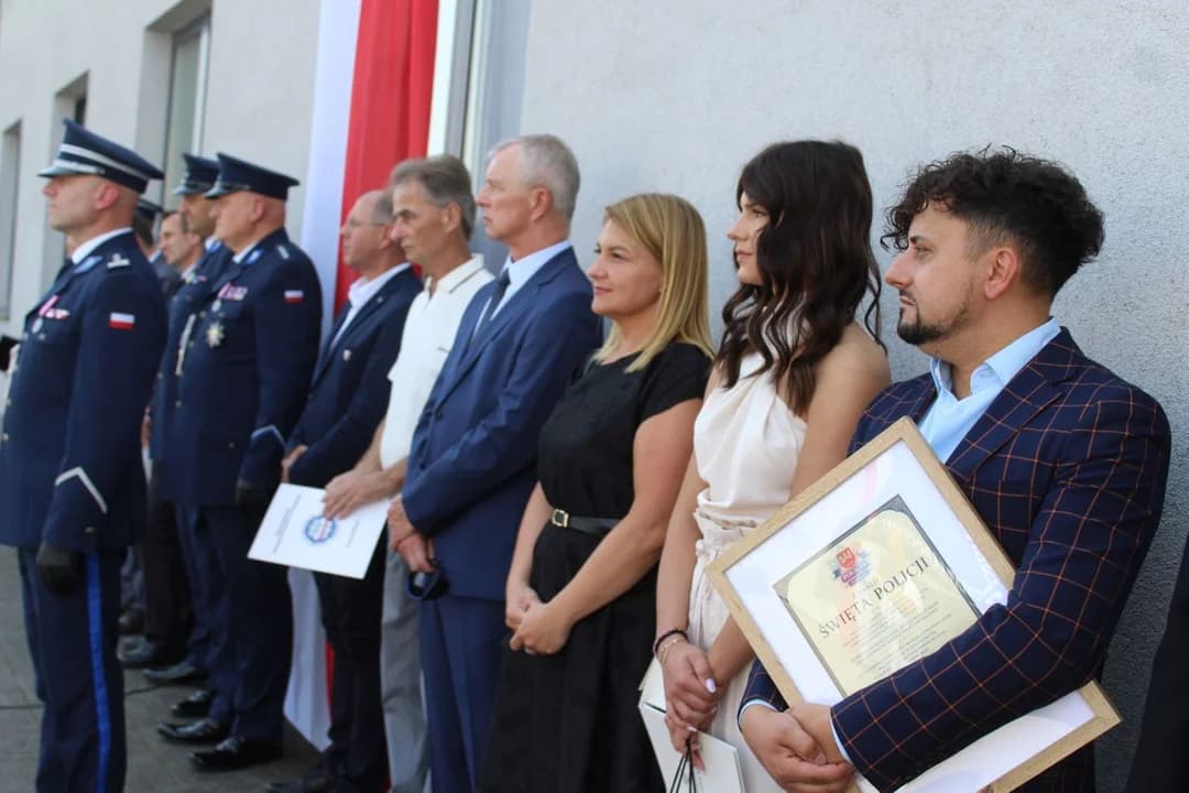 Święto Policji w Jarocinie. Policjanci odebrali awanse, padła ważna zapowiedź na 2027 rok