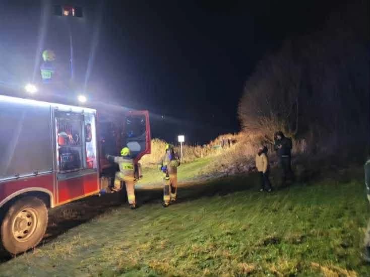 Setki metrów nielegalnych sieci na zalewie: "To musi być jakaś zorganizowana grupa przestępcza"