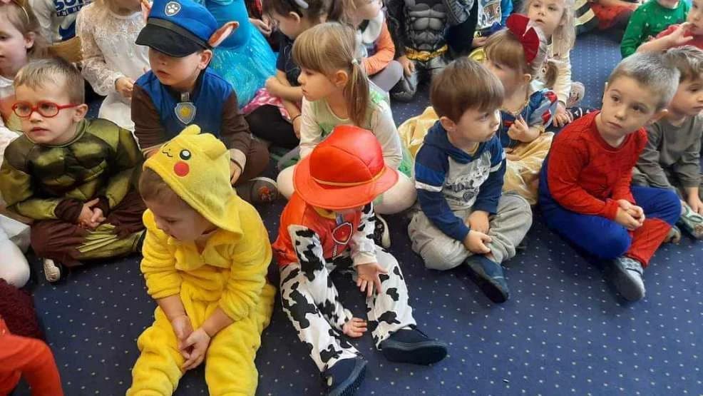 Dzień Postaci z Bajek w przedszkolu w Mieszkowie — zdjęcie 4 z 28