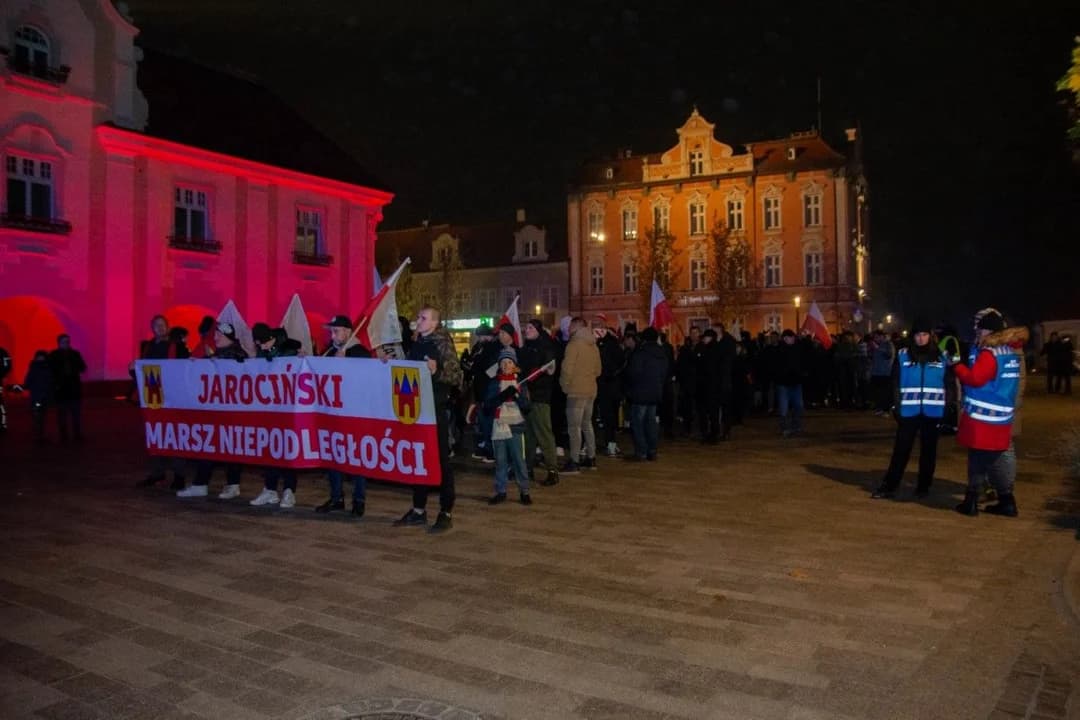 I Jarociński Marsz Niepodległości. Organizatorzy liczyli na ok. 900 osób. Czy tyle przyszło?