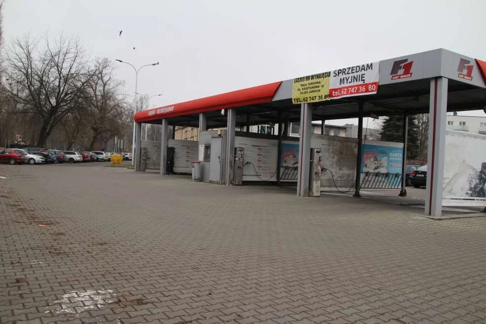 Myjnia samochodowa przy ulicy św. Ducha w Jarocinie sprzedana — zdjęcie 6 z 24