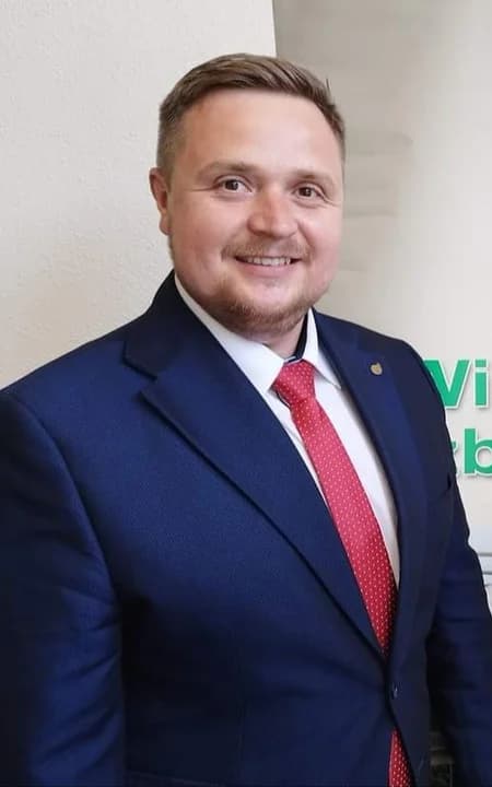 Nowy burmistrz Jaraczewa: "Informacje o masowych zwolnieniach w urzędzie gminy to pomówienia" — zdjęcie 3 z 23