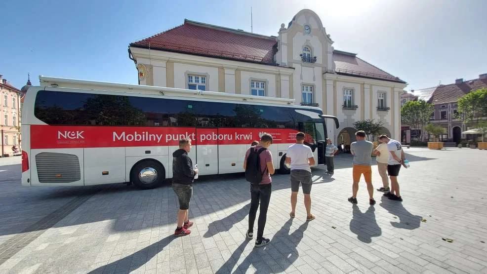Kolejna akcja oddawania krwi na jarocińskim Rynku. Koniecznie się tam udajcie [ZDJĘCIA]