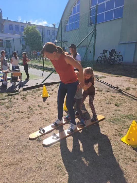 Festyn w Jarocinie ,,Mama, tata i  ja” — zdjęcie 2 z 90