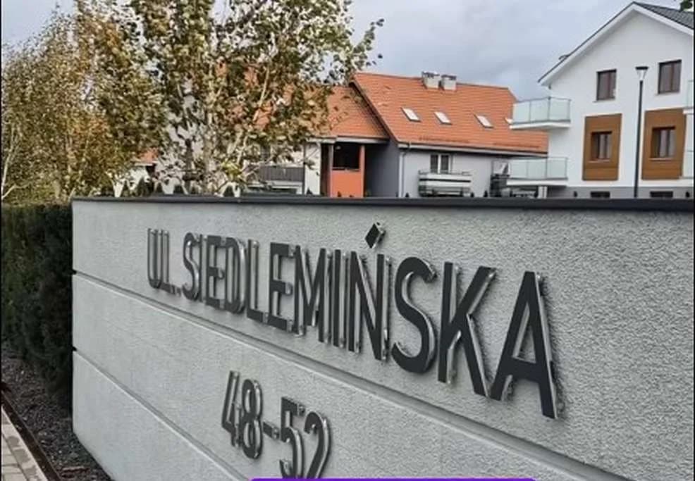 Przez dziurę w drodze uszkodziłeś samochód - sprawdź na mapie, kto za to odpowiada [ZDJĘCIA, SONDA]