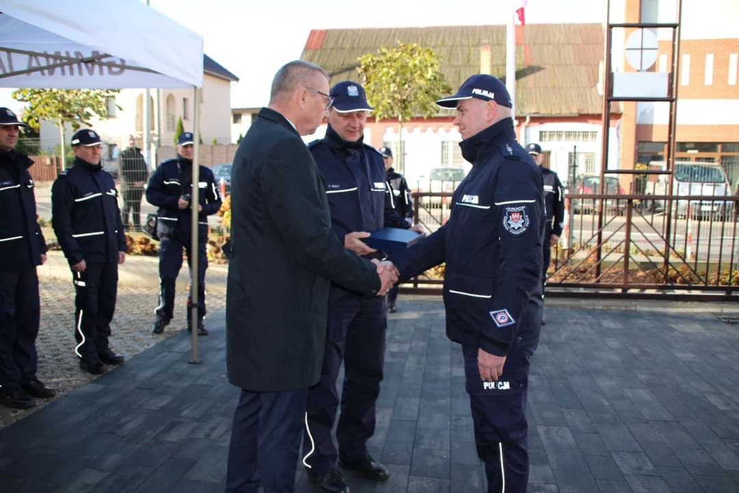 Jest nowy posterunek policji w Jaraczewie. Gmina kupiła też radiowóz [ZDJĘCIA]