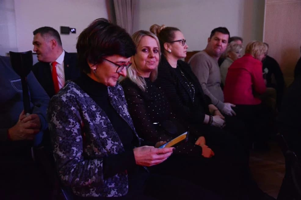 Uroczystość wręczenia nagród im. Stanisława Taczaka "Za zasługi dla Ziemi Jarocińskiej" oraz nagród za najlepsze prace dyplomowe — zdjęcie 5 z 76