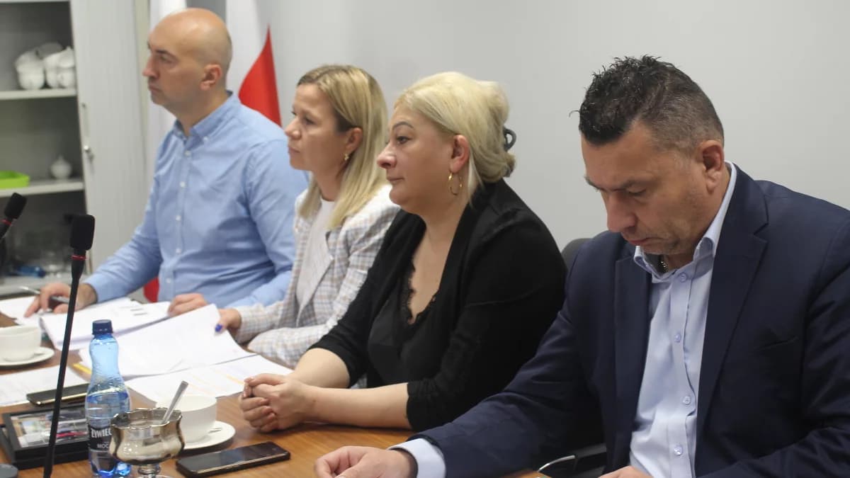 Kotlińscy radni o „opaskach bezpieczeństwa” dla seniorów