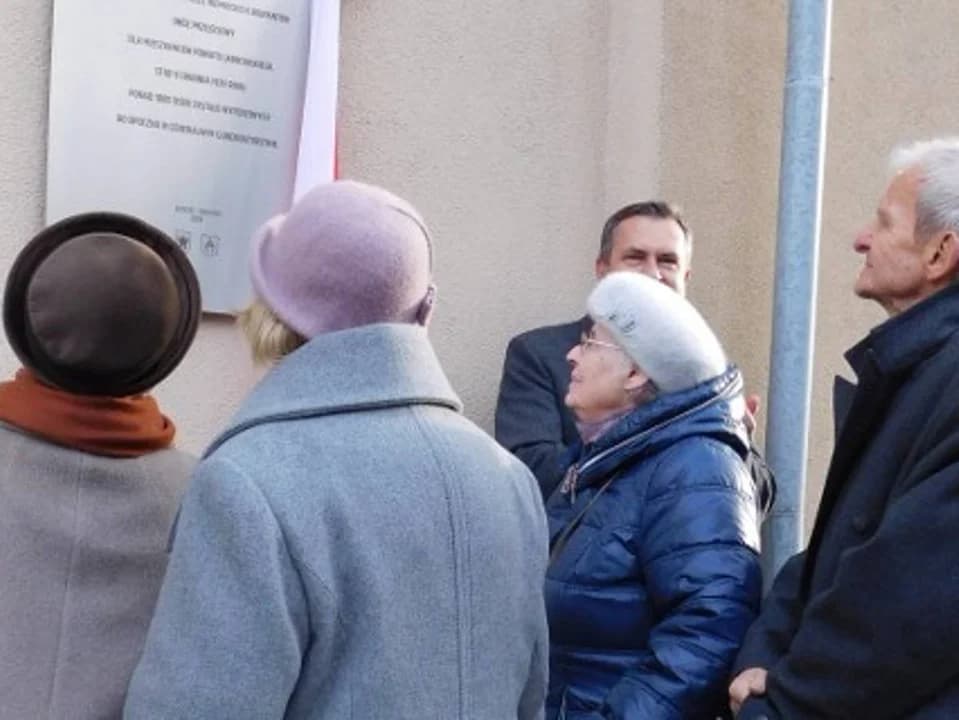 Dzisiaj Dzień Pamięci o Wypędzonych Jarociniakach. Jutro uroczystości przy tablicy