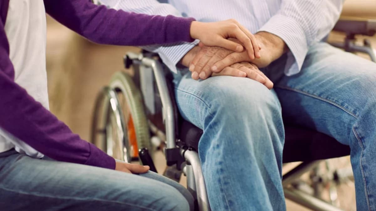 Dla kogo więcej niż jeden zasiłek pielęgnacyjny? Uwaga na pułapkę - jedno świadczenie kasuje drugie