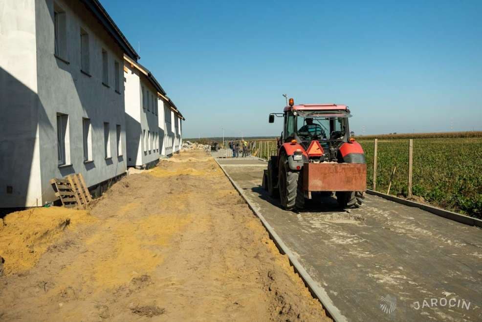 Budowa osiedla mieszkań czynszowych w Potarzycy wchodzi w ostatni etap [ZDJĘCIA]