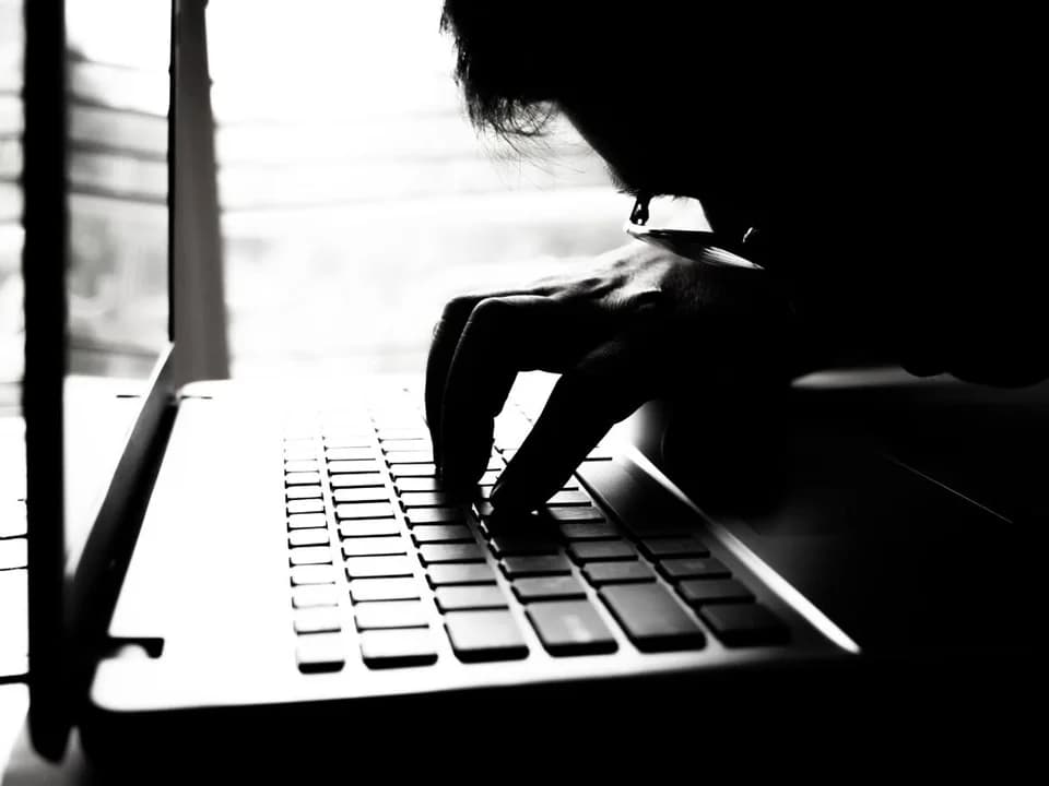 Blisko 100 oszustw internetowych. Orły Jarocina ostrzegają